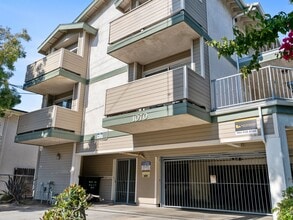 1070 Loma Ave in Long Beach, CA - Building Photo - Building Photo