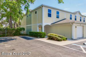 8741 Clara Elizabeth Ln in Cape Canaveral, FL - Building Photo