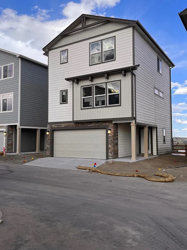 property at 7435 Gorgeted Quail Grv