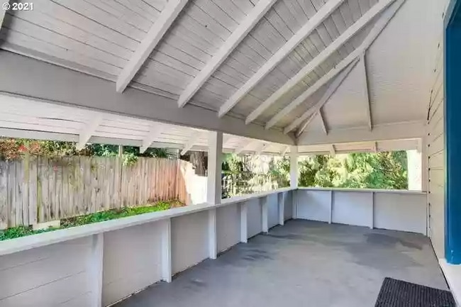 614 11th St in Oregon City, OR - Foto de edificio - Building Photo