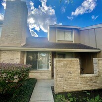 11643 Southlake Dr in Houston, TX - Building Photo