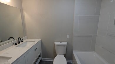 1110 Creekwood Dr in Perry, GA - Building Photo - Building Photo