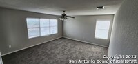 6246 Post Ml in San Antonio, TX - Foto de edificio - Building Photo