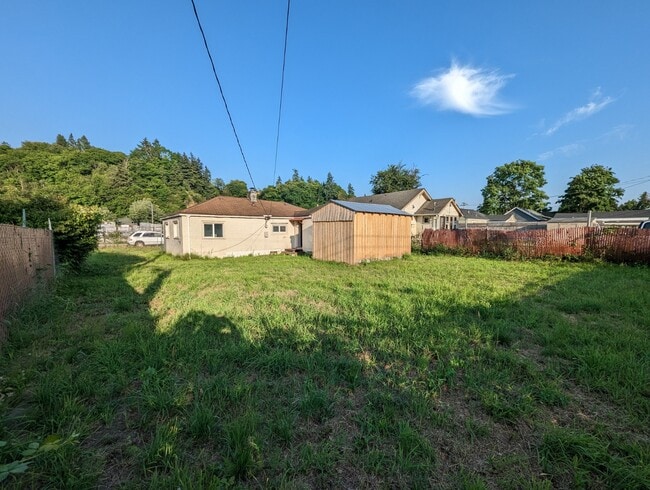 615 Bridges Ave S in Kent, WA - Building Photo - Building Photo