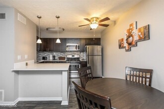 15 W 4th St in Cincinnati, OH - Building Photo - Building Photo
