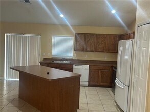 1105 Hill Mount Dr in Minneola, FL - Building Photo - Building Photo