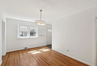 7504 Valley Ave, Unit 1 in Philadelphia, PA - Building Photo - Building Photo