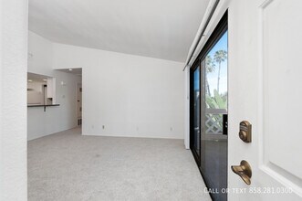 9458 Twin Trails Dr in San Diego, CA - Building Photo - Building Photo
