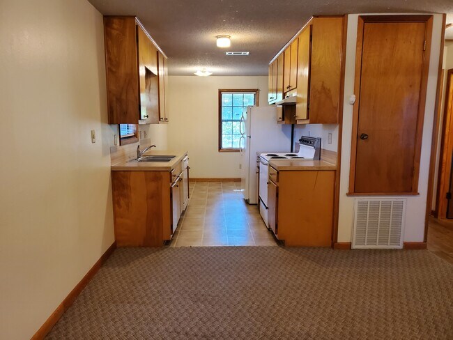 127 Debra Ln, Unit 127 in Ruston, LA - Foto de edificio - Building Photo
