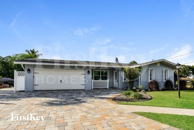 property at 4419 N Gulf Cir