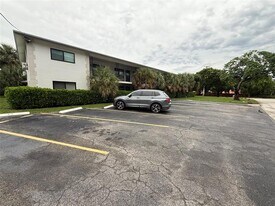 2255 NE 51st St in Fort Lauderdale, FL - Building Photo