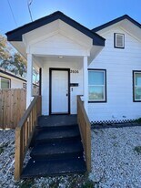 2606 Mills St in Houston, TX - Building Photo