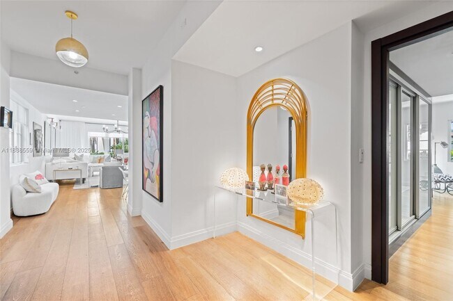 19216 Fisher Island Dr in Miami Beach, FL - Building Photo - Building Photo