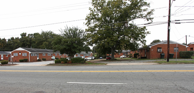 311 S English St in Greensboro, NC - Building Photo - Building Photo