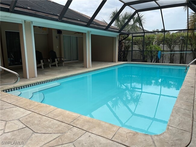 385 Ashbury Way in Naples, FL - Building Photo - Building Photo