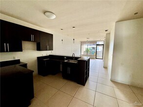 18 Travis St in Mission, TX - Building Photo - Building Photo