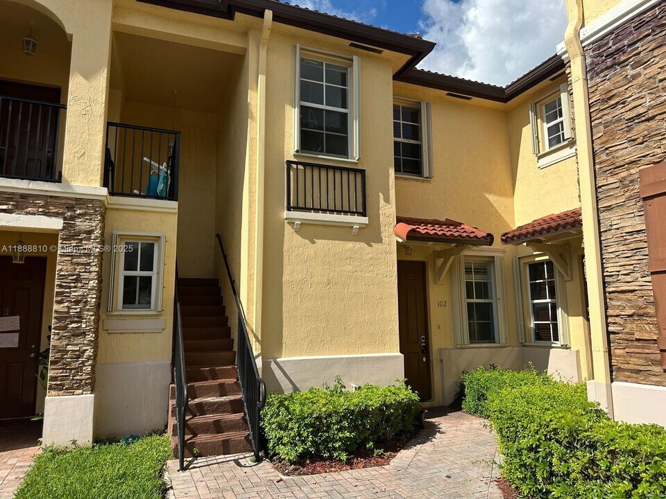 1490 NE 33rd Ave in Homestead, FL - Building Photo