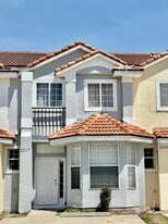 1207 S Beach Cir in Kissimmee, FL - Building Photo