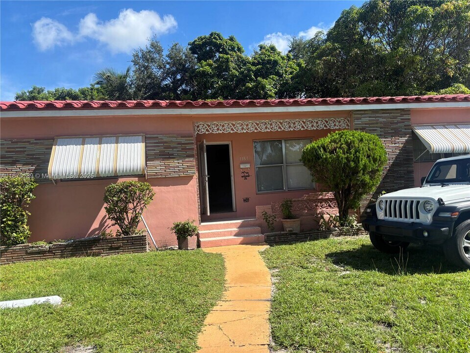 1181 NE 154th Terrace in North Miami Beach, FL - Building Photo