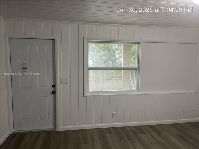 4000 Greenwood Ave in West Palm Beach, FL - Building Photo - Building Photo