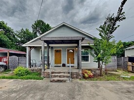 1414 Record Crossing Rd in Dallas, TX - Building Photo