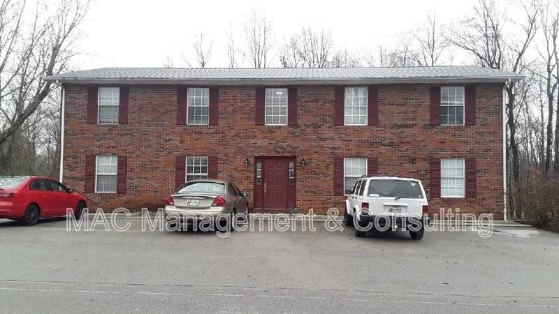 978 N Franklin Ave in Cookeville, TN - Building Photo