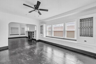 3058 E 116th St in Cleveland, OH - Foto de edificio - Building Photo