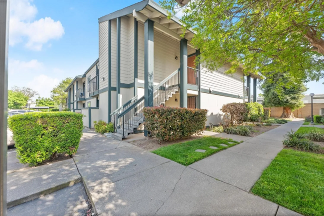 property at 7283 Florin Mall Dr