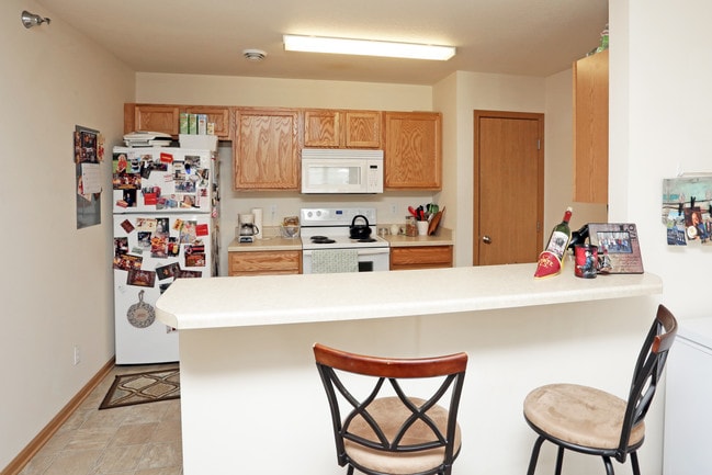 Tiverton Court Apartments