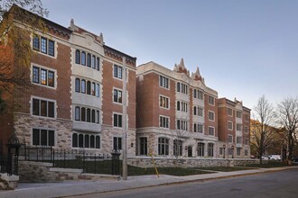 The Clarendon in Toronto, ON - Building Photo - Building Photo