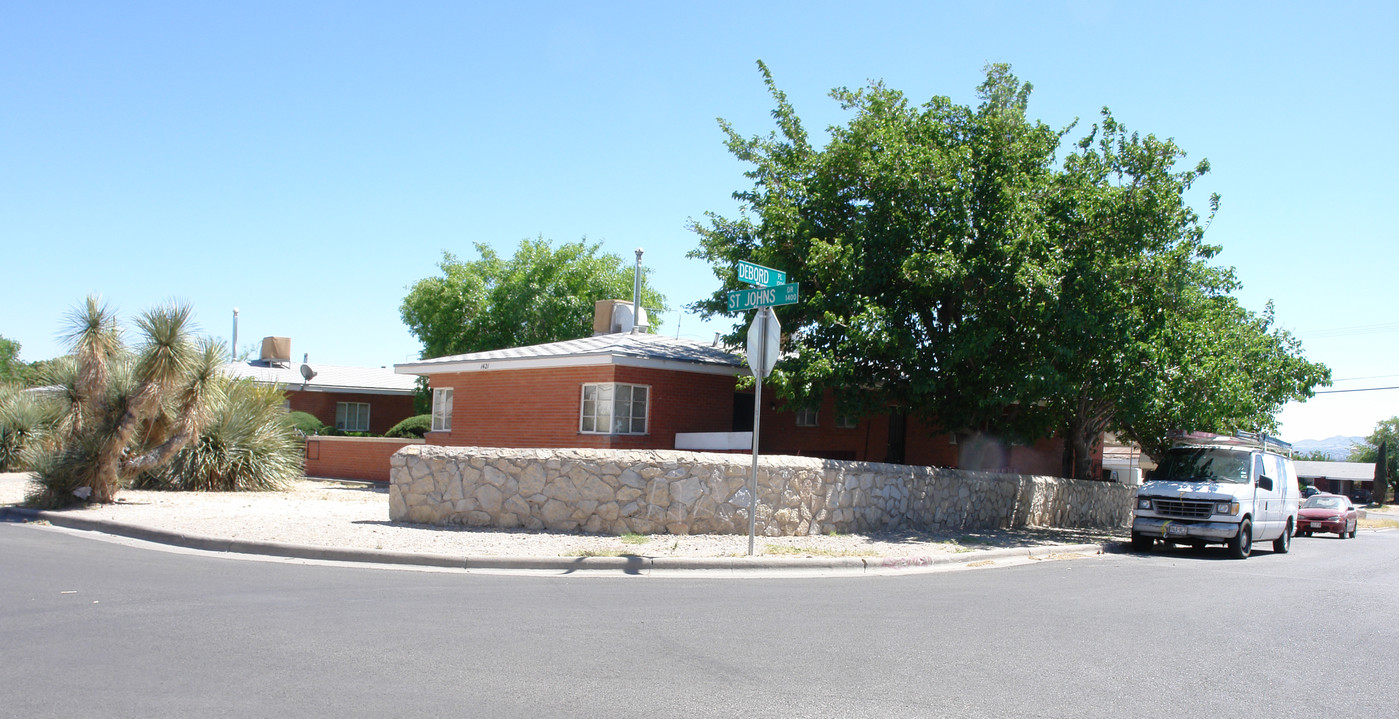 1421 St Johns Dr in El Paso, TX - Building Photo