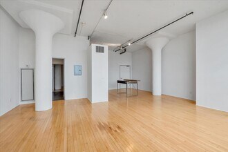 420 San Pedro St in Los Angeles, CA - Foto de edificio - Building Photo