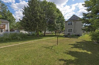 711 University Ave SE in Minneapolis, MN - Building Photo - Building Photo