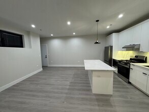 1414 E 65th Pl in Chicago, IL - Building Photo - Building Photo