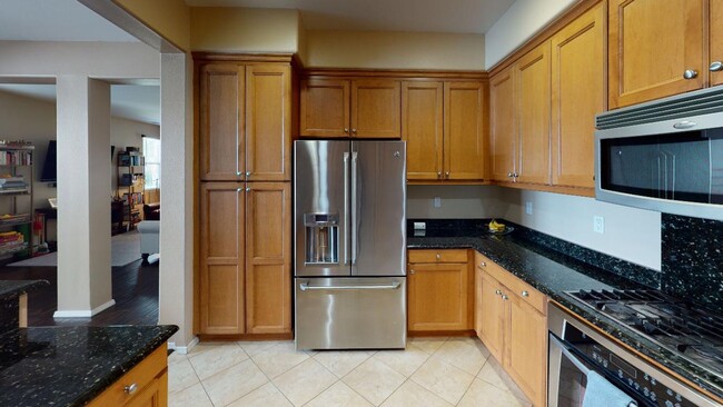 3591 Sacramento Dr in San Luis Obispo, CA - Foto de edificio - Building Photo