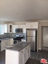 523 Benton Wy in Los Angeles, CA - Building Photo - Building Photo
