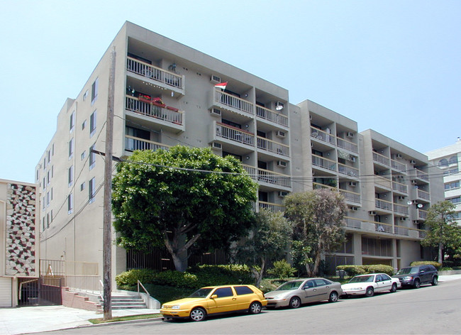 Hollywood Regis Condominiums in Los Angeles, CA - Building Photo - Other