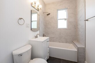 4226 N Bernard St in Chicago, IL - Building Photo - Building Photo