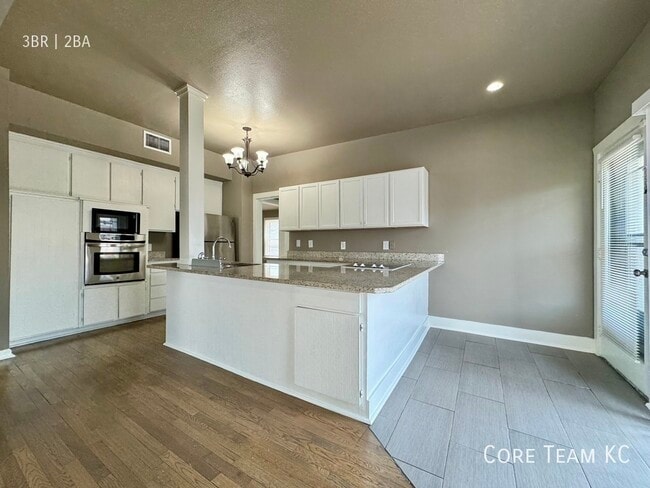 property at 4419 Roanoke Pkwy