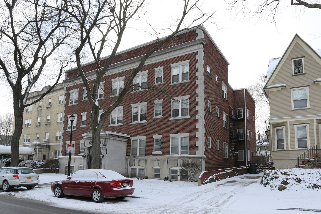 The Carlton in Rochester, NY - Building Photo