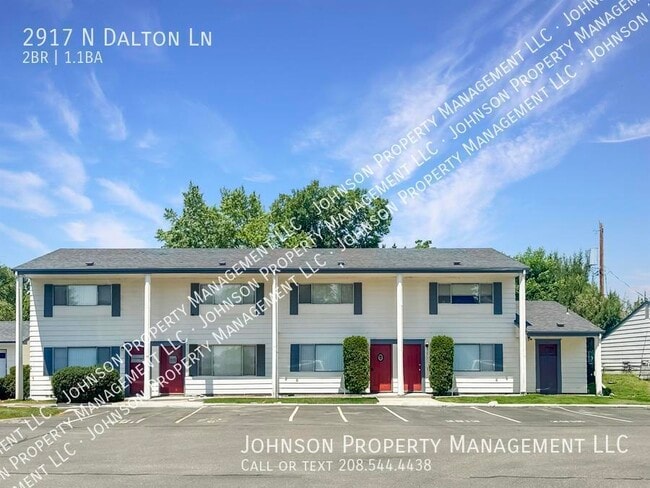 property at 2917 N Dalton Ln