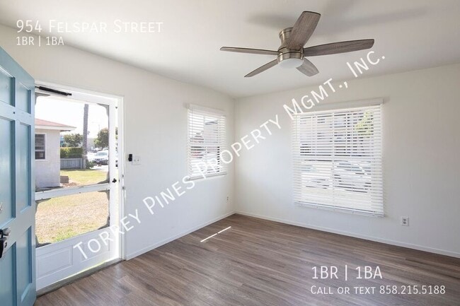 954 Felspar St in San Diego, CA - Building Photo - Building Photo