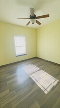 211 Fig Dr in Edinburg, TX - Building Photo - Building Photo