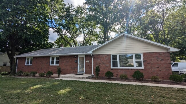 property at 1220 N Cedar Crest Blvd