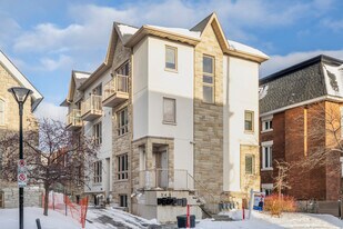 345 Bronson Av in Ottawa, ON - Building Photo