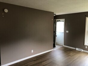 508 12th St-Unit -B in Silvis, IL - Building Photo - Building Photo