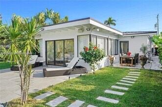 1625 Daytonia Rd in Miami Beach, FL - Building Photo - Building Photo