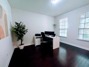 19644 Dunstan Beacon Ln in Pflugerville, TX - Foto de edificio - Building Photo