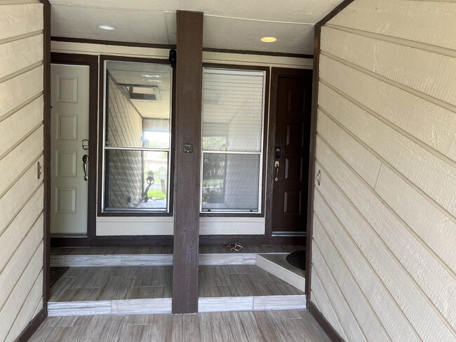 116 Dawn in Horseshoe Bay, TX - Building Photo - Building Photo