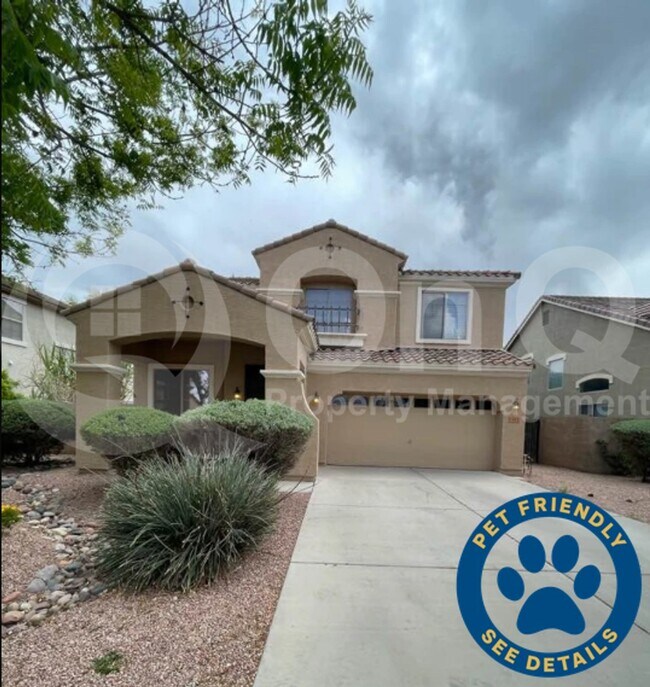 property at 1467 E Chestnut Ln